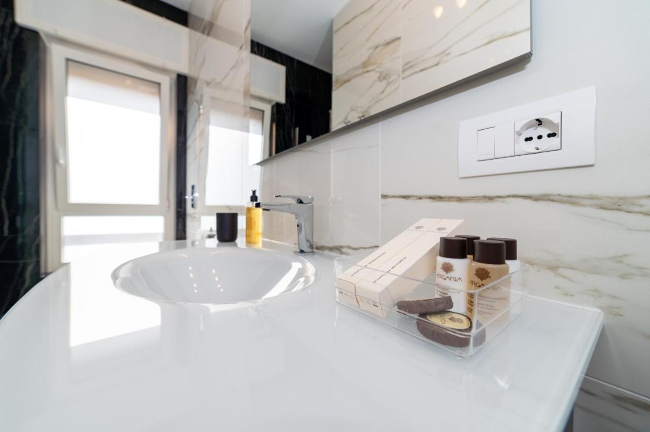 Les Suites Di Adi Apt Bari Extérieur photo